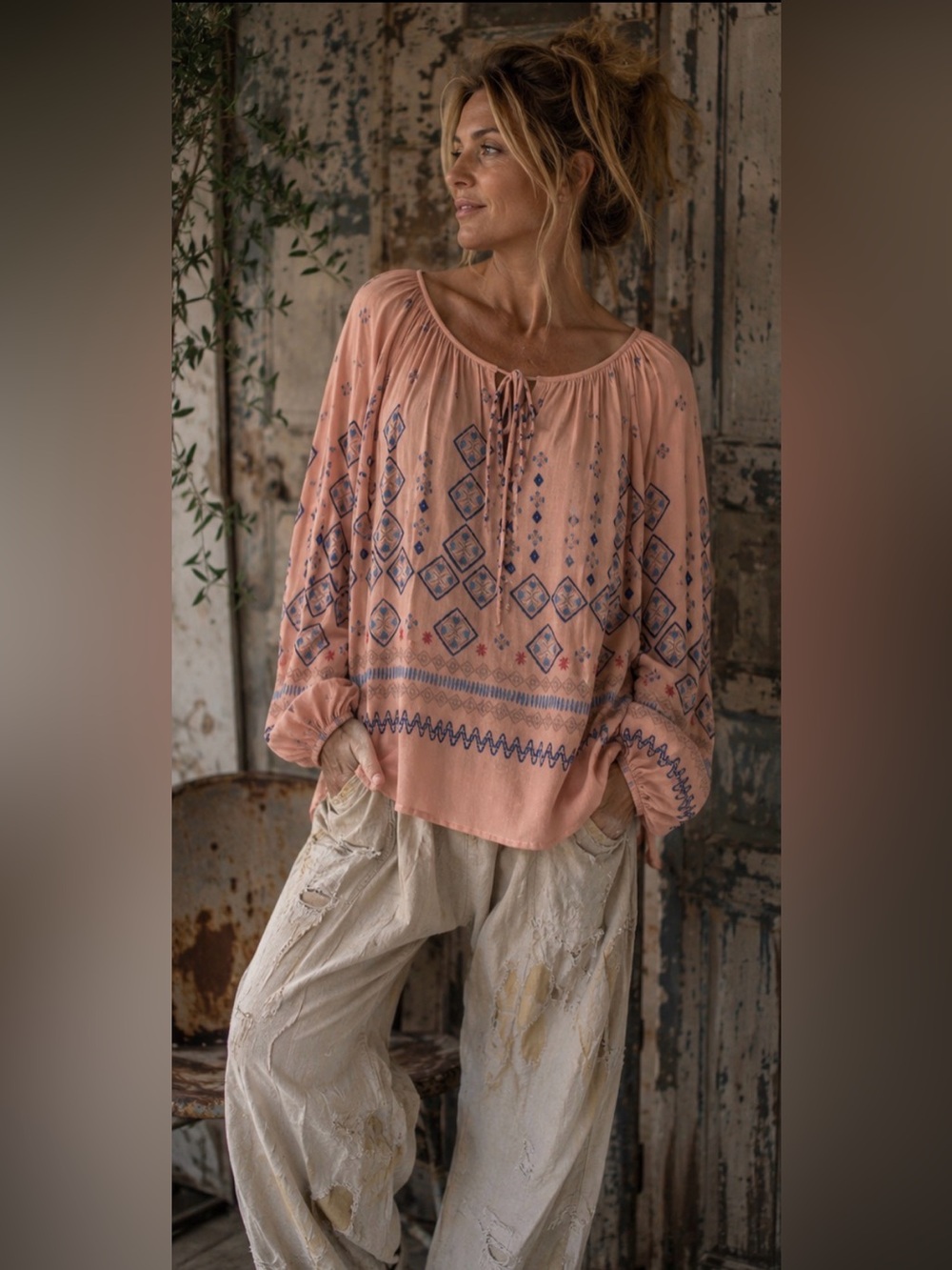 Timing Boho Peasant Blouse Medium Peach Blue Geometric Print Western